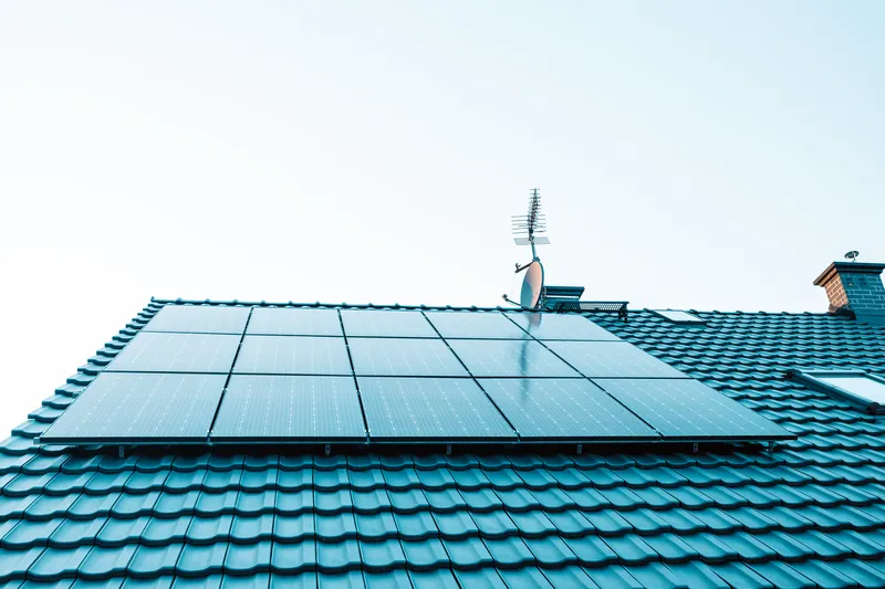 Panneaux photovoltaïques en Wallonie : les décrochages d’onduleurs, une crise en attente de solutions et de compensations